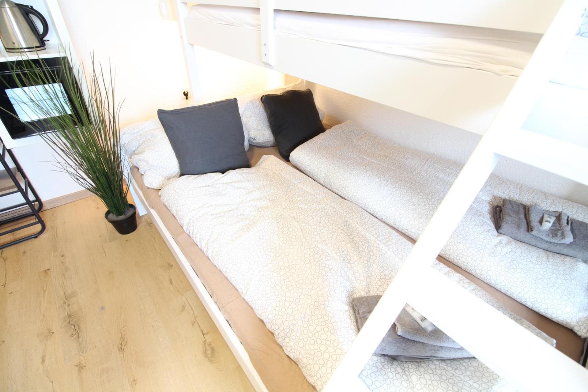 Hotel Ulm Zentrum - Komplettes Zimmer, Hochbett, Android Tv & Eigenem Bad - Perfekt Fuer Familien & Gruppen المظهر الخارجي الصورة